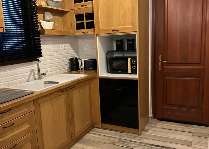 Spiti * העיירה סקיאתוס